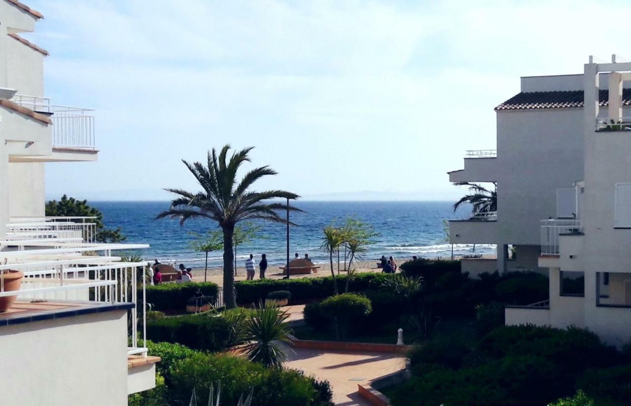 Апартаменты Residencia Platja De Росас Экстерьер фото